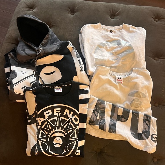 Black and White Apparel Collection - Picture 1 of 8